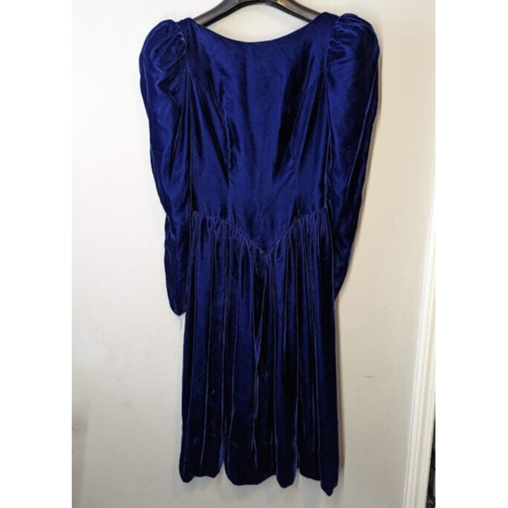 VTG 1980s Dark Blue Velvet Cocktail Dress Size 8 Union Made Victorian